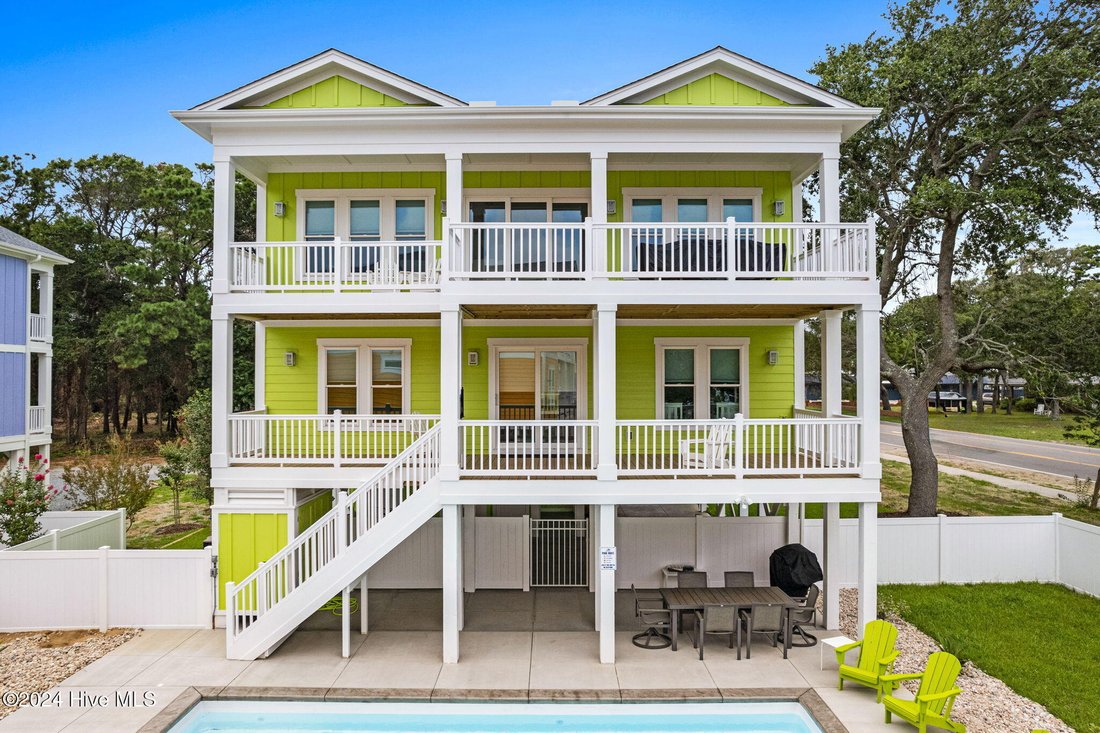 House in Oak Island, North Carolina, United States 4 - 18286064