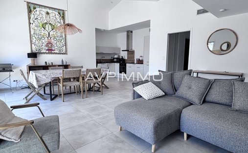 Apartment in Saint-Cyr-sur-Mer, Provence-Alpes-Côte d'Azur, France 1