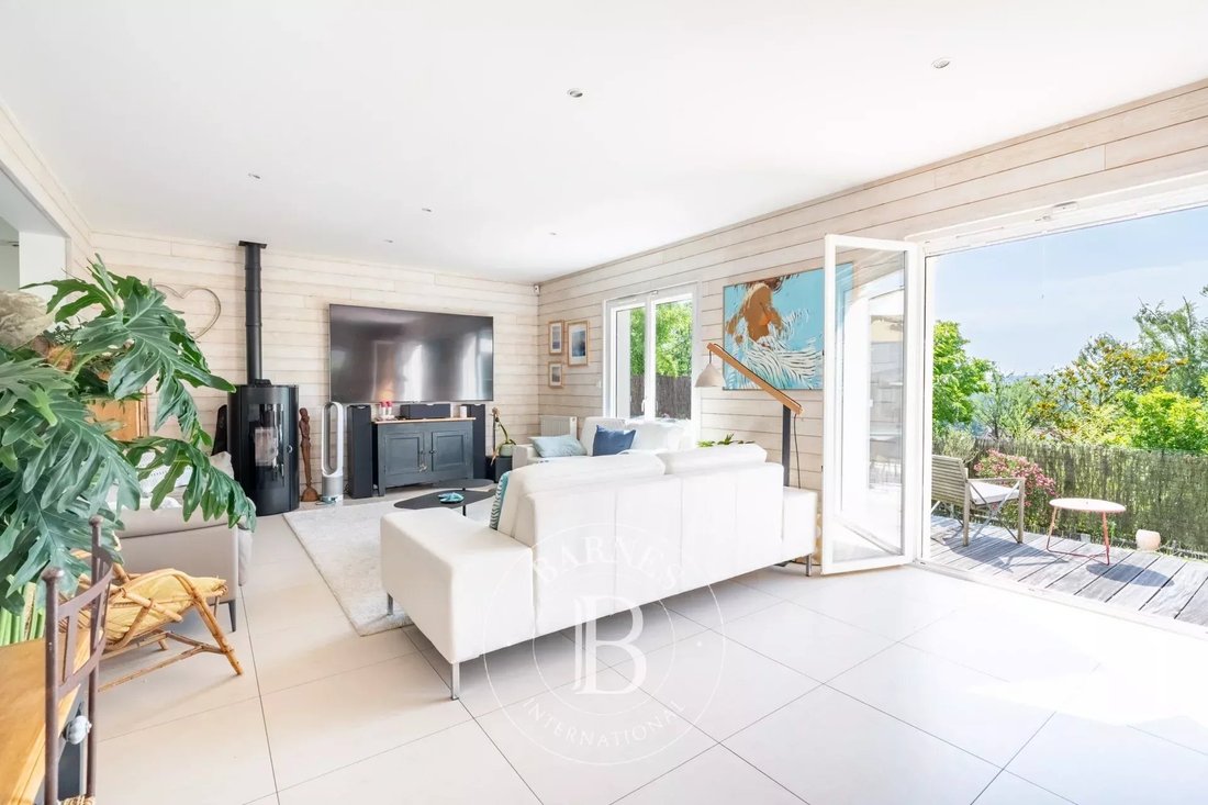 House in Sud, Chambourcy, France 5 - 18286773