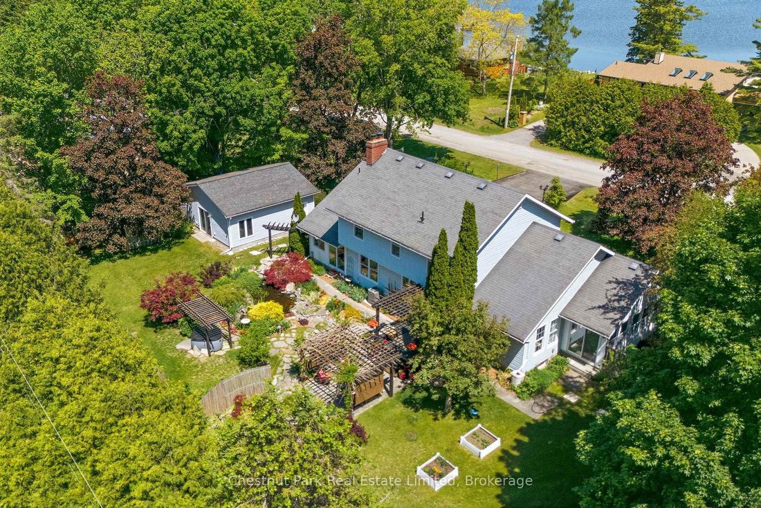 House in Quinte West, Ontario, Canada 2 - 18143236