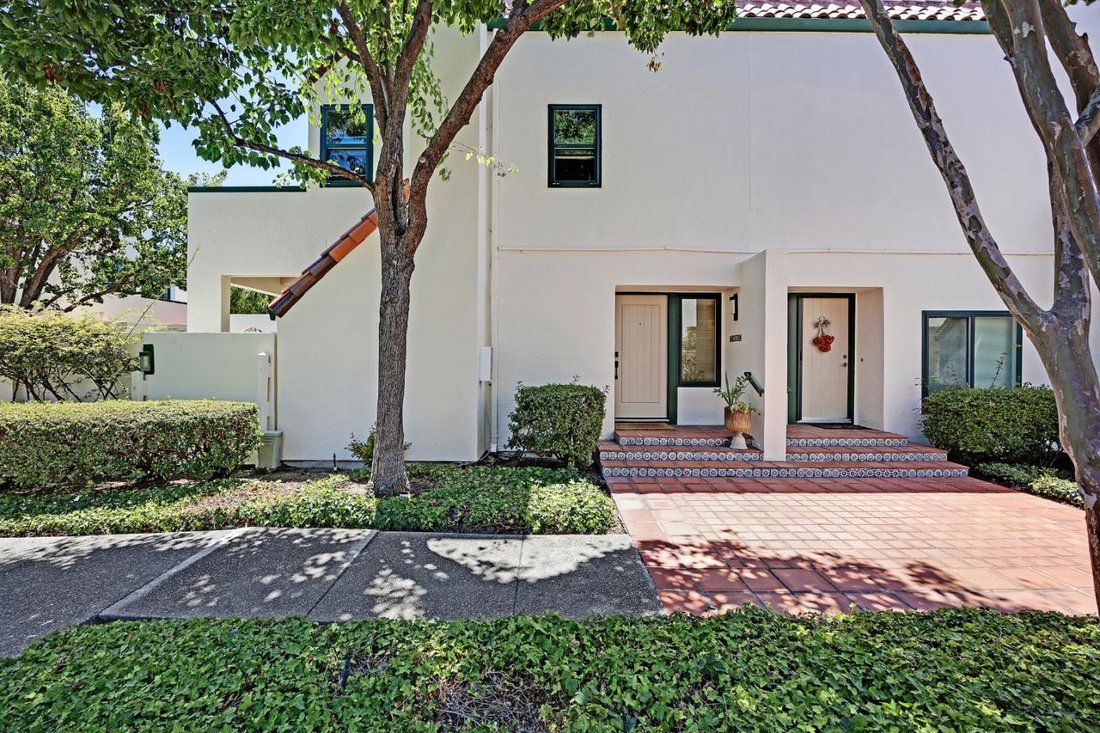Condo in San Mateo, California, United States 2 - 18285277