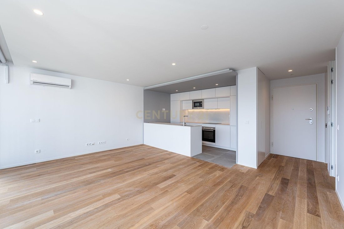 Apartment in Matosinhos e Leca da Palmeira, Porto District, Portugal 2 - 18292447