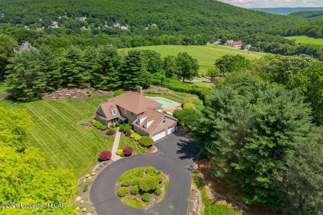 House in Shavertown, Pennsylvania, United States 4 - 18292983