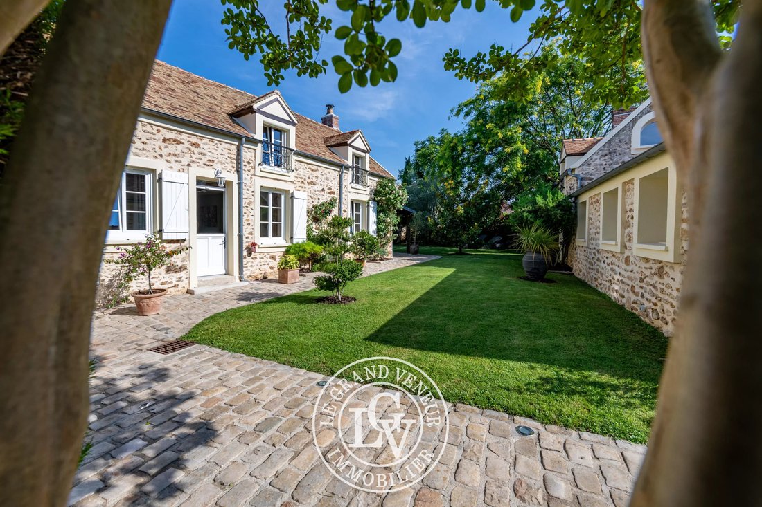 House in Saint-Sauveur-sur-Ecole, Ile-de-France, France 5 - 18289517
