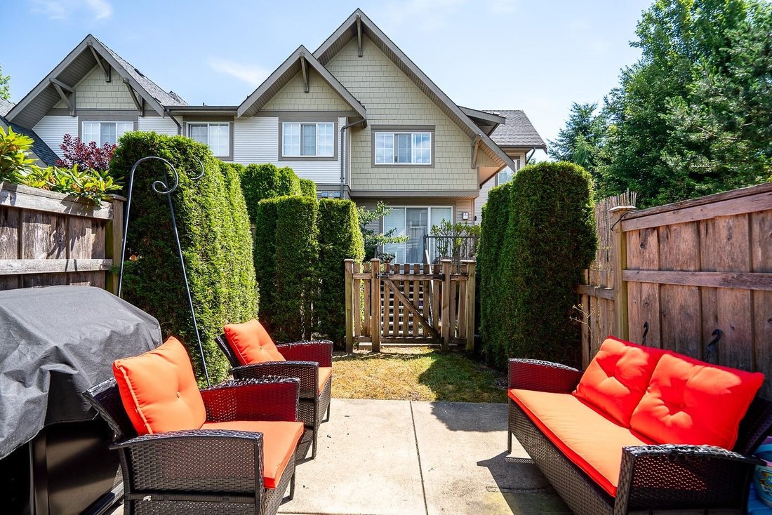 House in Surrey, British Columbia, Canada 5 - 18289223