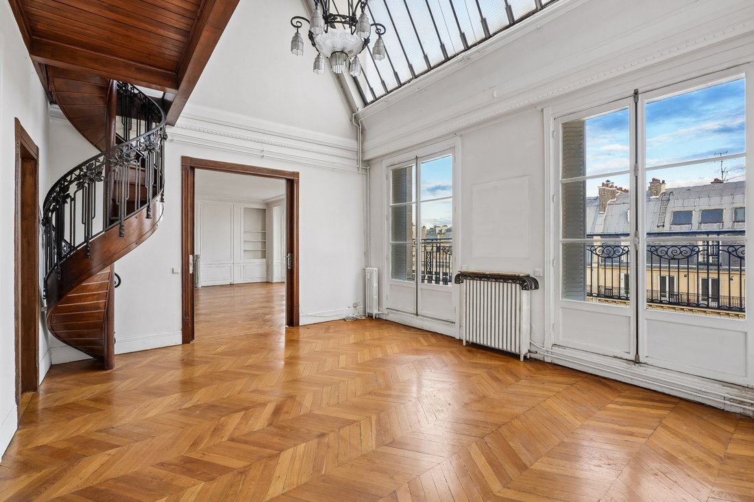 House in La Fourche-Guy Môquet, Paris 17e Arrondissement, Paris 1 - 18288104