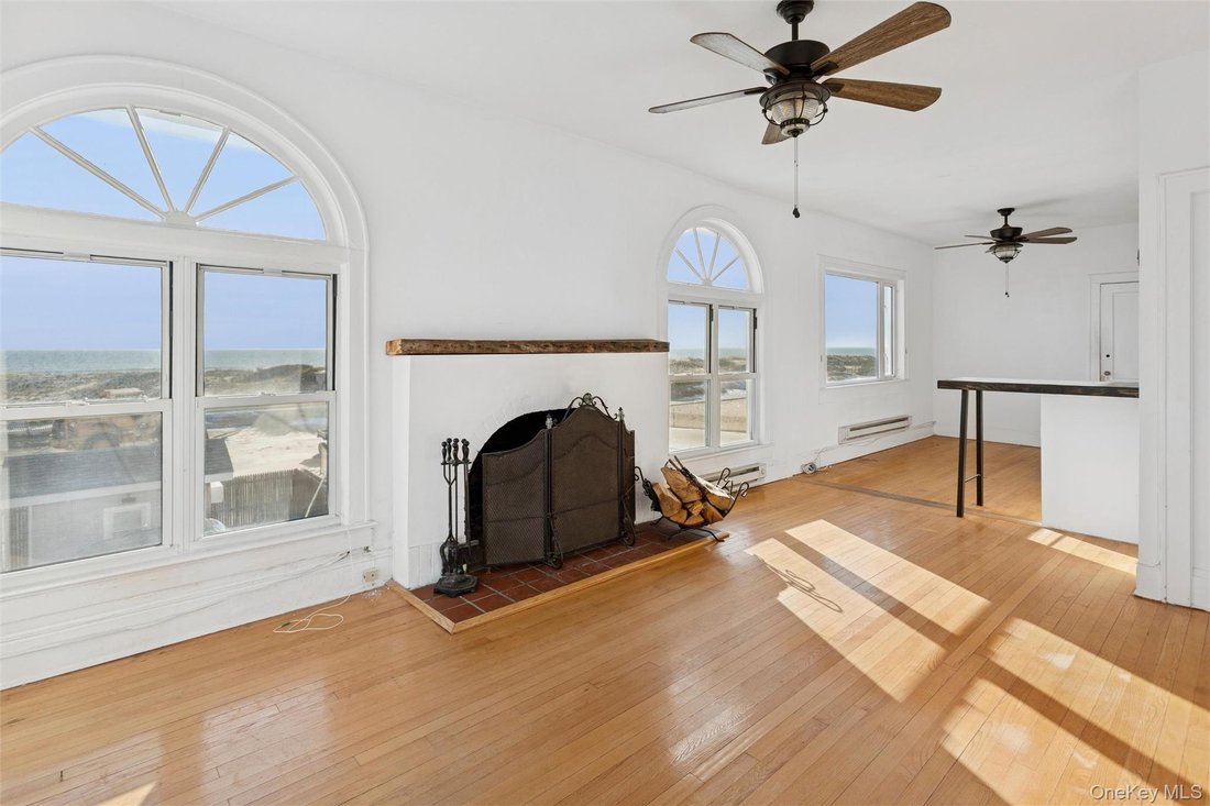 Long Beach, New York, United States 2 - 18294975