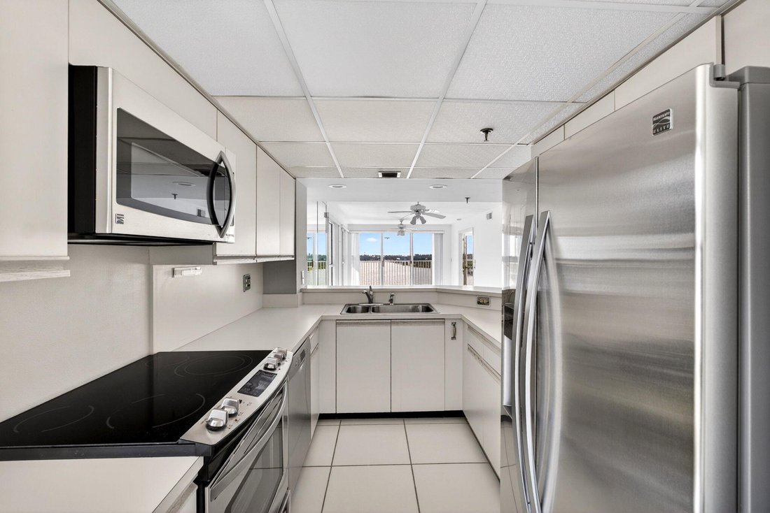 Condo in West Palm Beach, Florida, United States 2 - 18294996