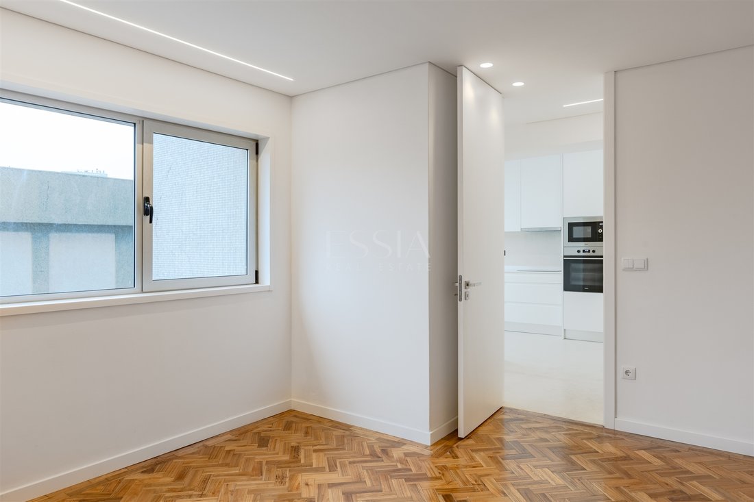 Apartment in Cedofeita, Santo Ildefonso, Se, Miragaia, Sao Nicolau e Vitoria, Porto District, Portugal 5 - 18286004