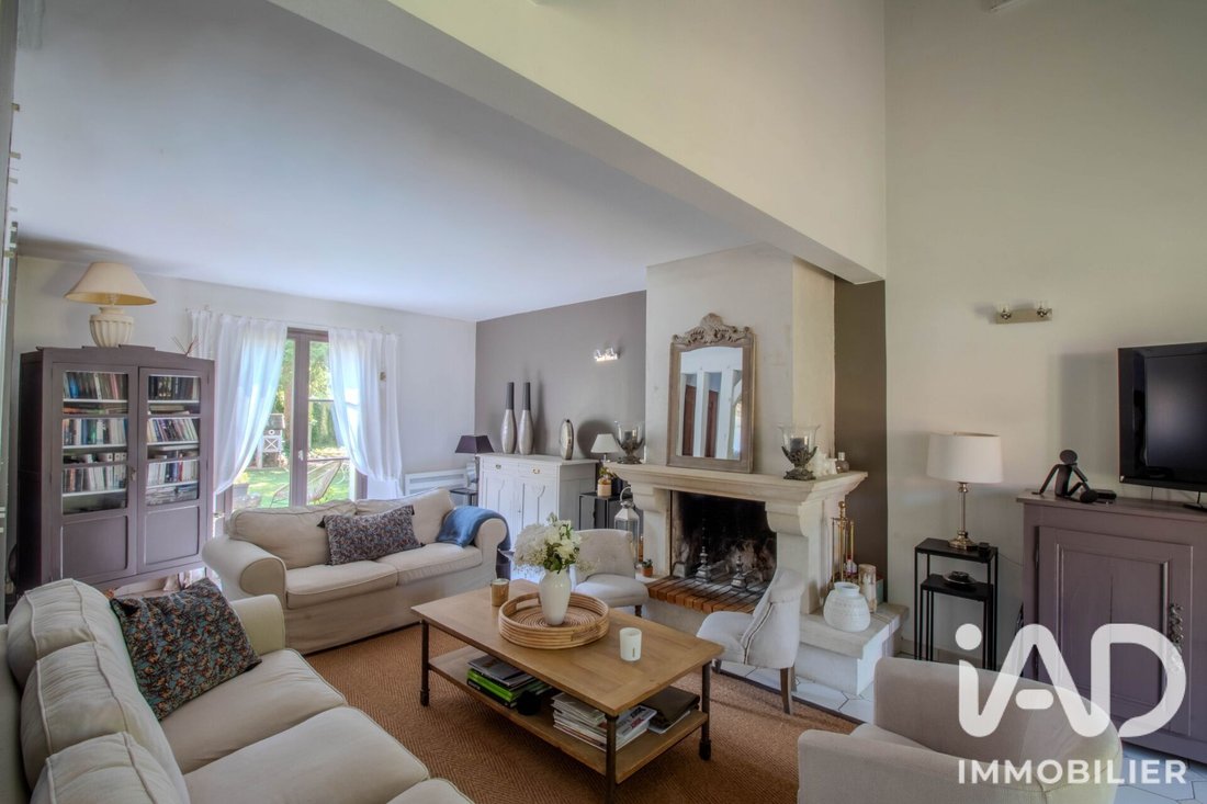 House in Arbonne-la-Foret, Ile-de-France, France 4 - 18290024