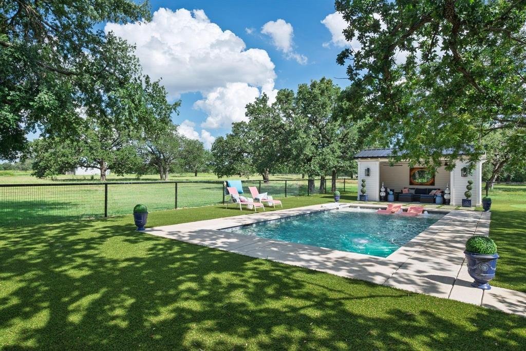 House in Mineral Wells, Texas, United States 3 - 18285753