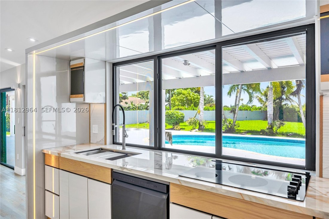 House in Miami, Florida, United States 5 - 16636174