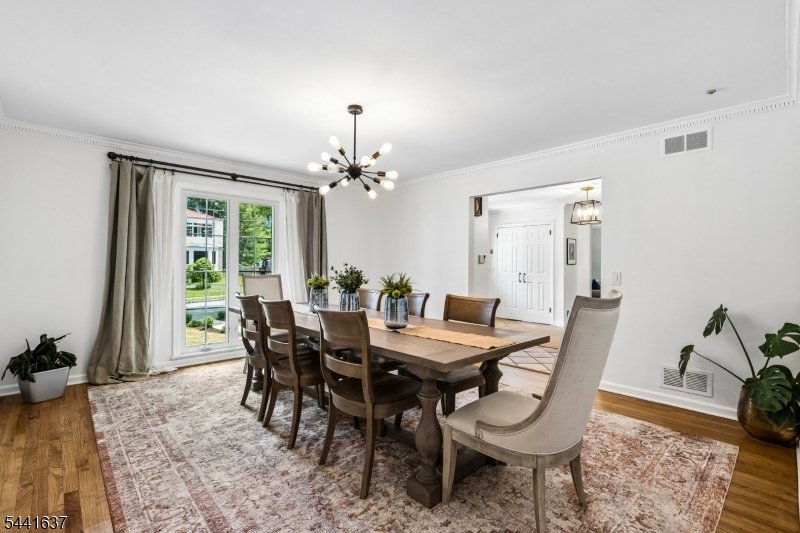 House in West Orange, New Jersey, United States 3 - 18281471
