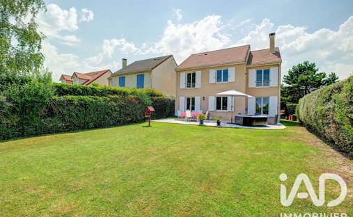 House in Annet-sur-Marne, Ile-de-France, France 1
