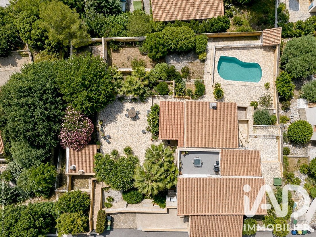 House in Carnoux-en-Provence, Provence-Alpes-Côte d'Azur, France 2 - 18290023