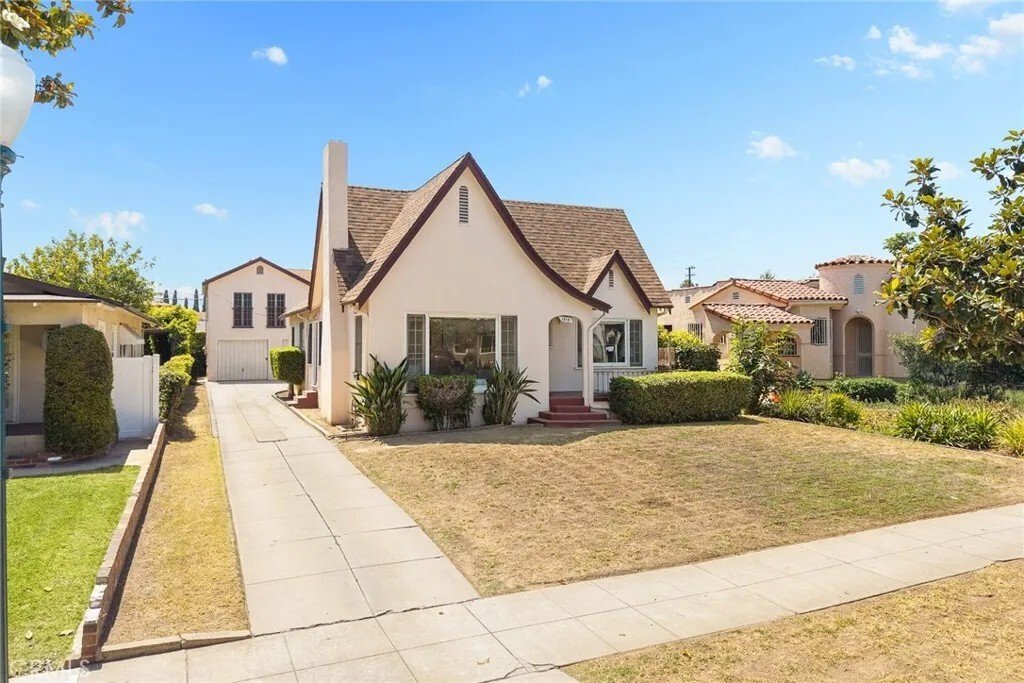 Alhambra, California, United States 2 - 18288998