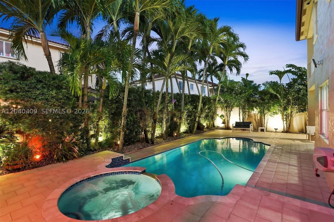 House in Miami, Florida, United States 3 - 18230054