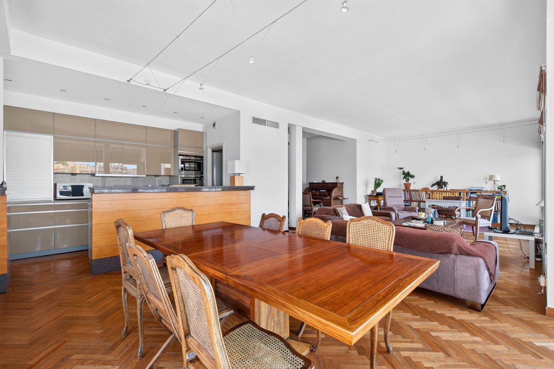 Apartment in Endoume, 7e Arrondissement, Marseille 3 - 18288069