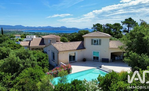 Maison à Fréjus, Provence-Alpes-Côte d'Azur, France 1