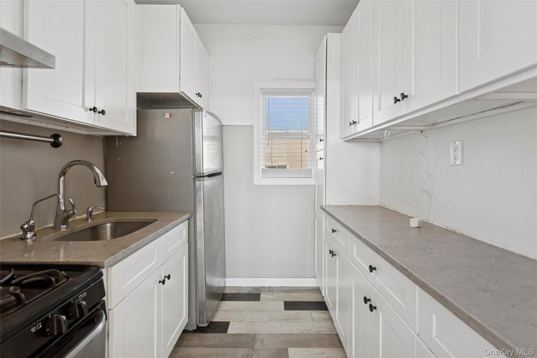 Long Beach, New York, United States 5 - 18294975