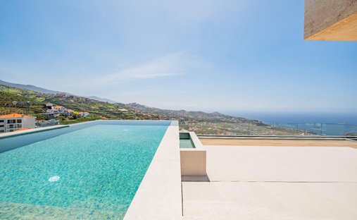 Penthouse in Estreito de Camara de Lobos, Madeira, Portugal 1