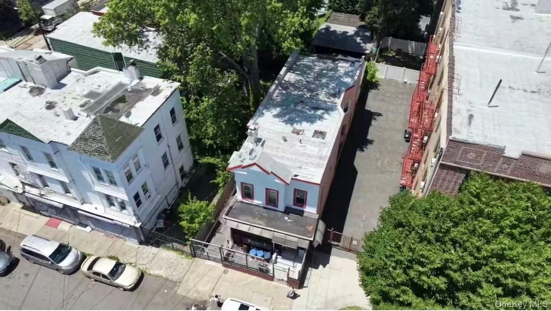 House in New York, New York, United States 1 - 18048230