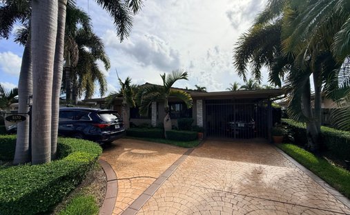 House in Hialeah, Florida, United States 1
