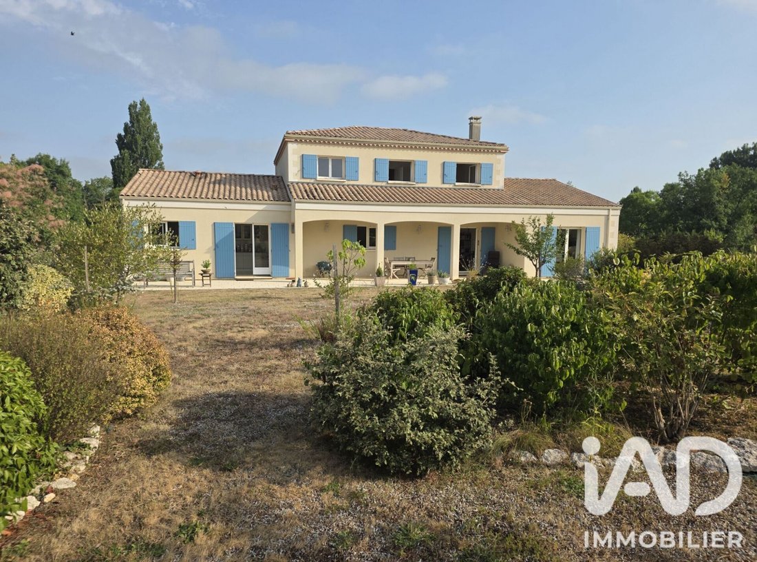 House in Saint-Astier, Nouvelle-Aquitaine, France 1 - 18290058