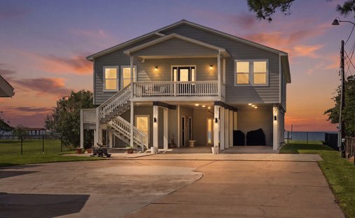 House in Dickinson, Texas, United States 1
