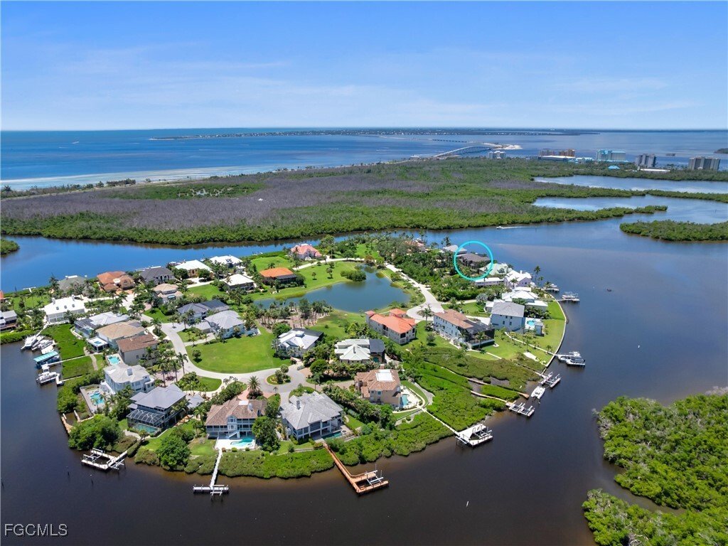 House in Fort Myers, Florida, United States 5 - 18293041
