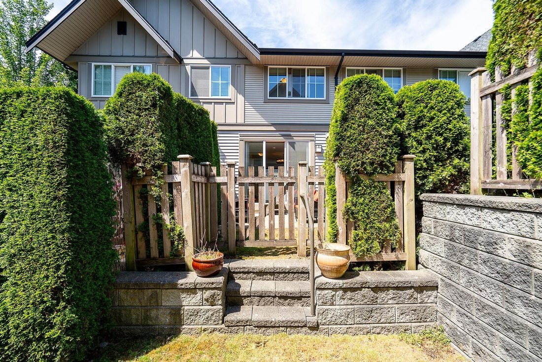 House in Surrey, British Columbia, Canada 3 - 18289223