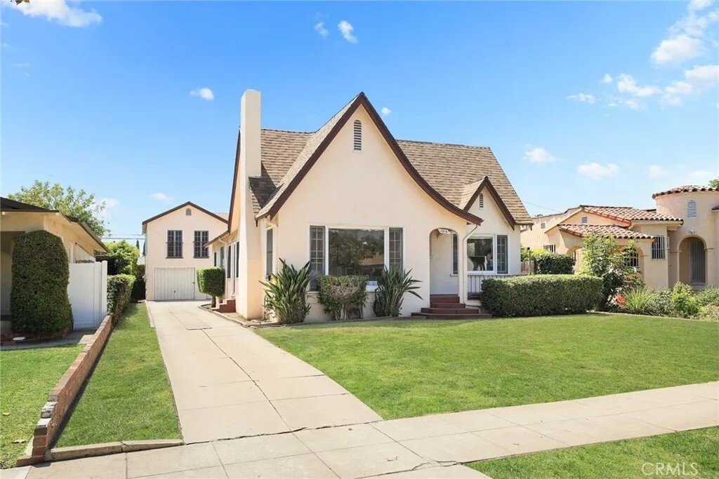 Alhambra, California, United States 5 - 18288998
