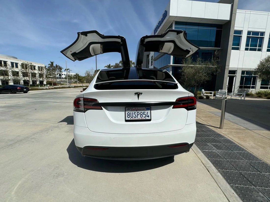 Suv in Riverside, CA, United States 5 - 18118378