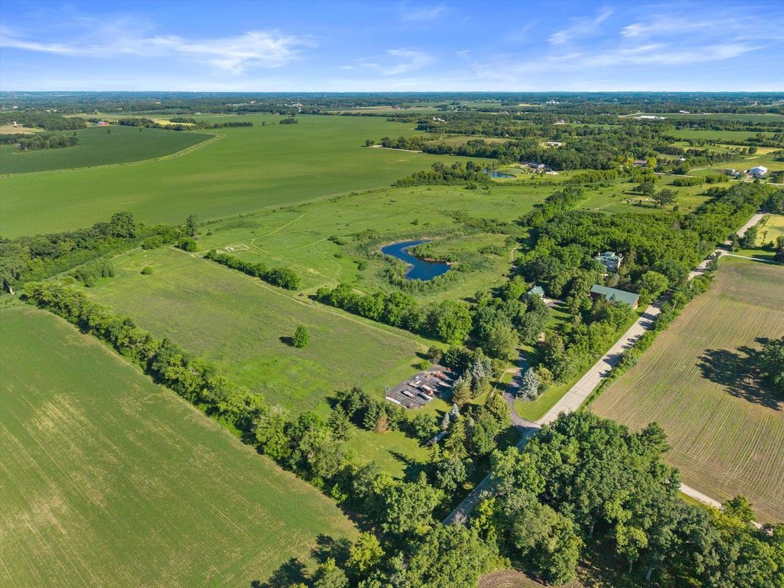 House in Spring Prairie, Wisconsin, United States 4 - 18284435