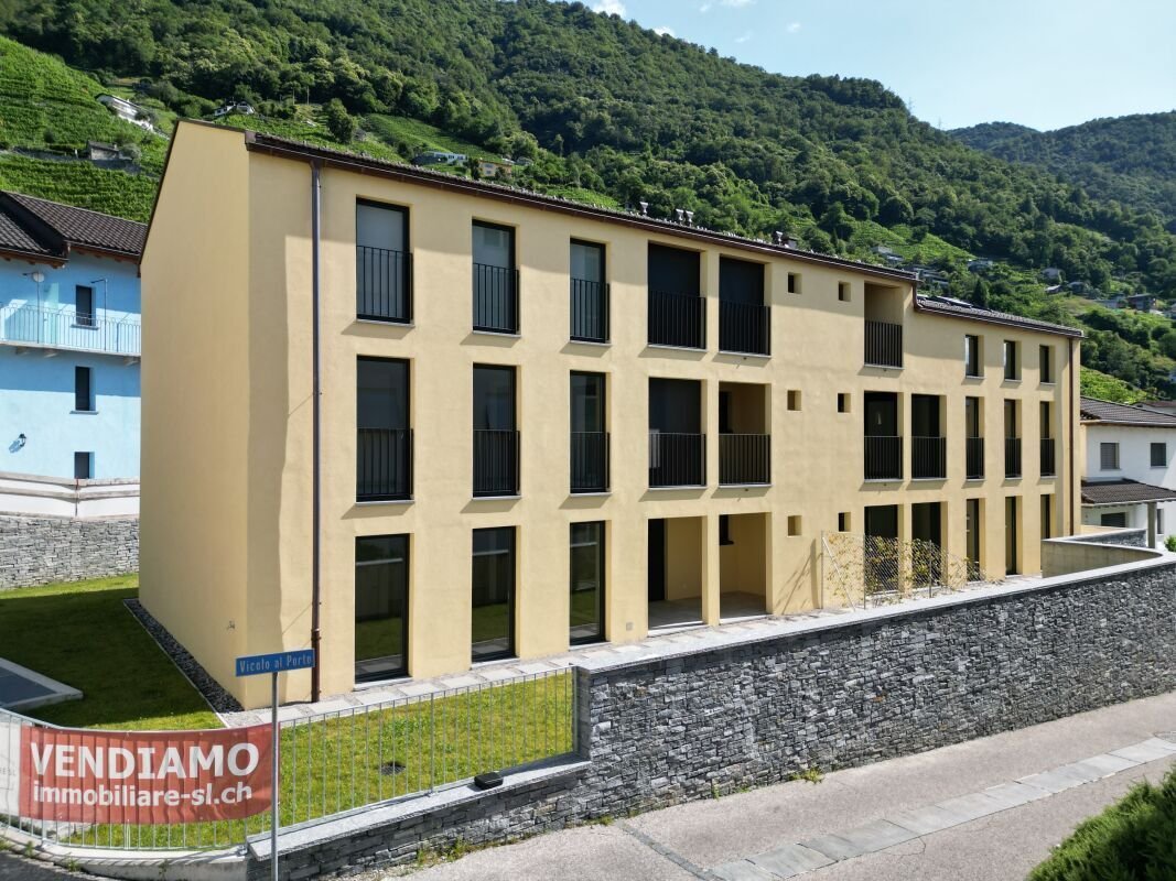 Apartment in Gordola, Ticino, Switzerland 2 - 18290419