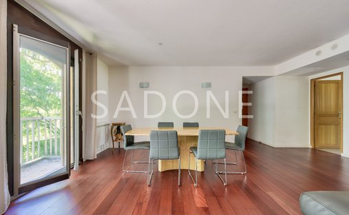Apartment in La Plaine des Sablons, Neuilly-sur-Seine, France 1