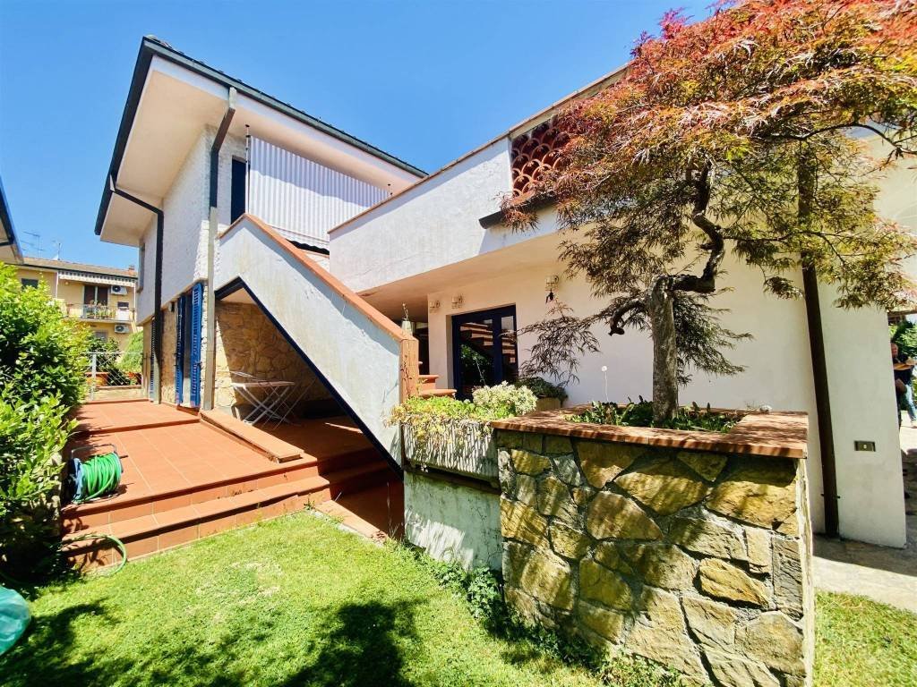 Villa in Historic Center, Lucca, Tuscany 1 - 18290523