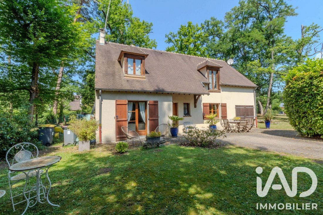House in Arbonne-la-Foret, Ile-de-France, France 1 - 18290024