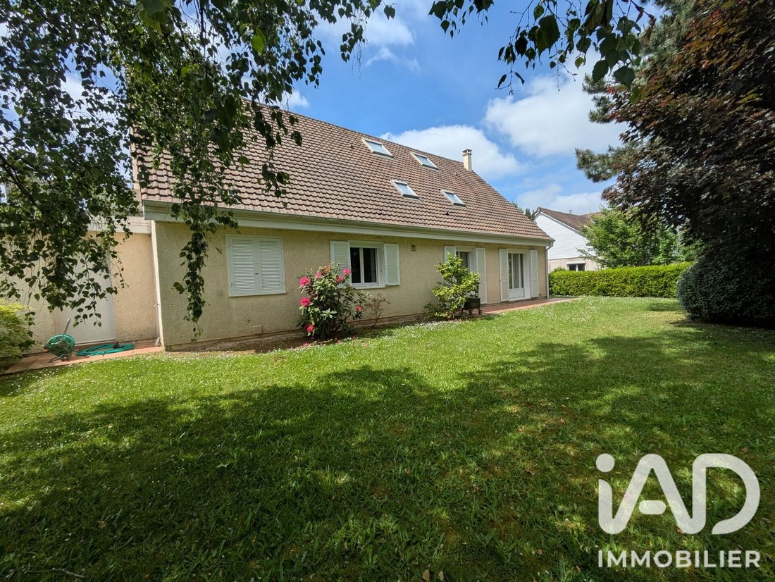 House in Gif-sur-Yvette, Ile-de-France, France 2 - 18290053