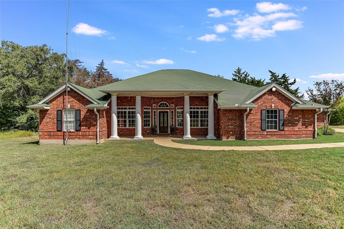 House in McDade, Texas, United States 1 - 18290619