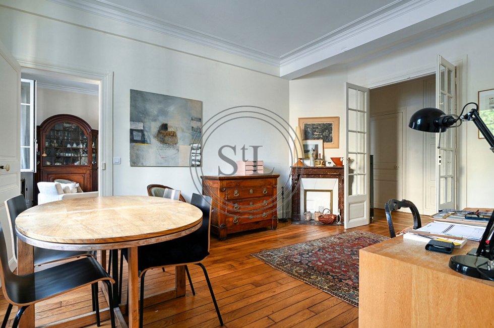 Apartment in Domaine National du Château, Versailles, France 4 - 18284993