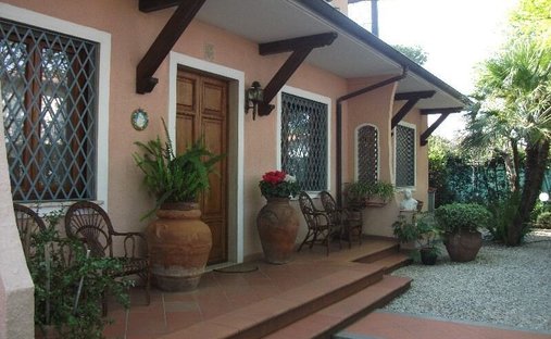 Villa in Center, Forte dei Marmi, Tuscany 1