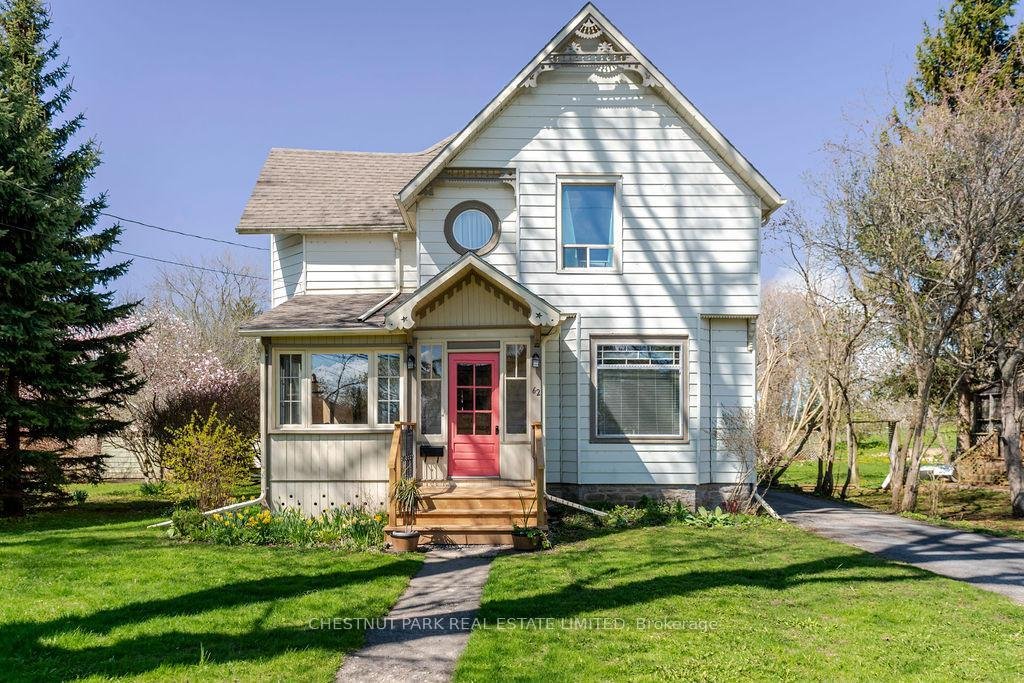 House in Wellington, Ontario, Canada 1 - 17884309