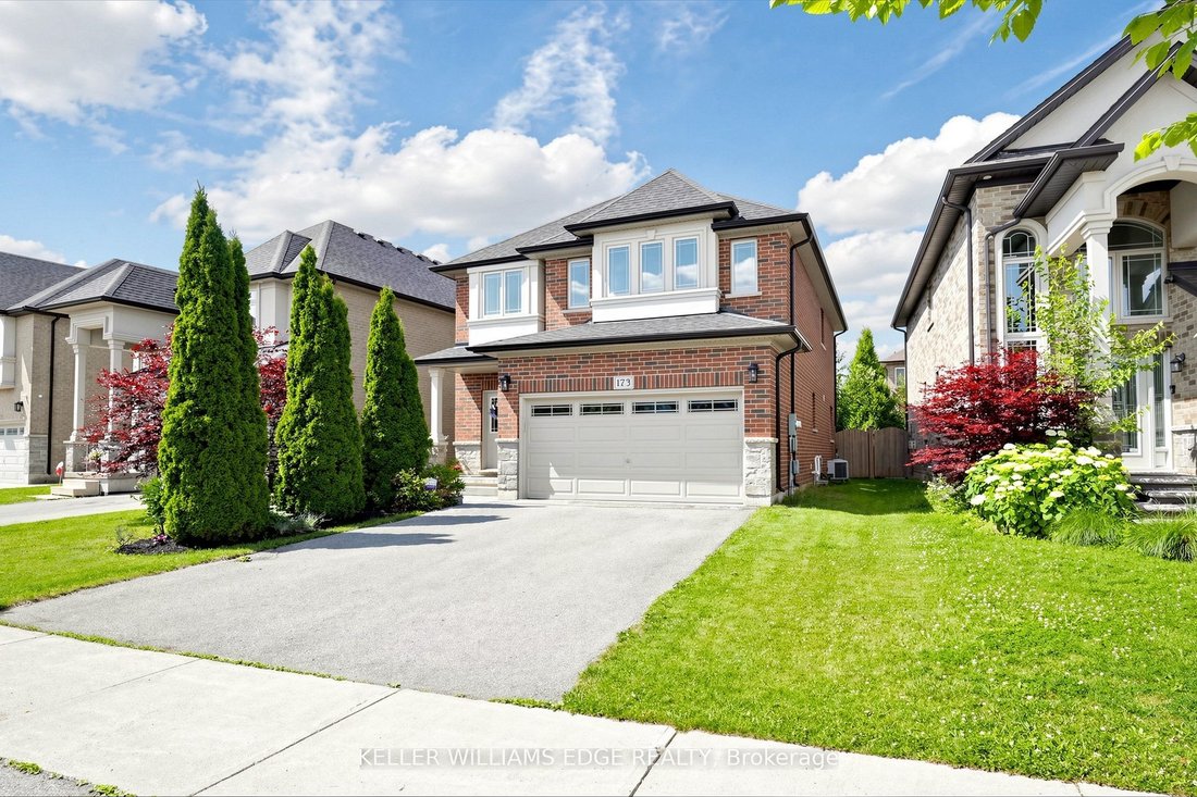 House in Hamilton, Ontario, Canada 1 - 18286065
