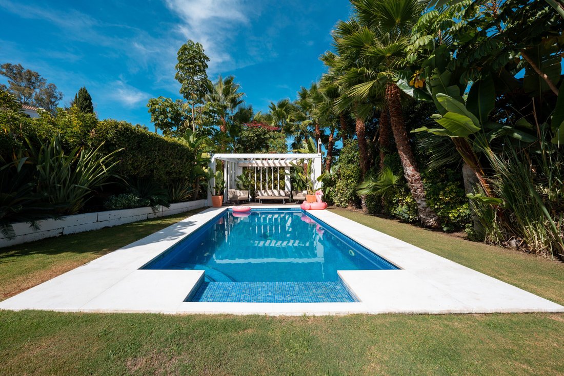 Villa in Marbella, Andalusia, Spain 5 - 18288487