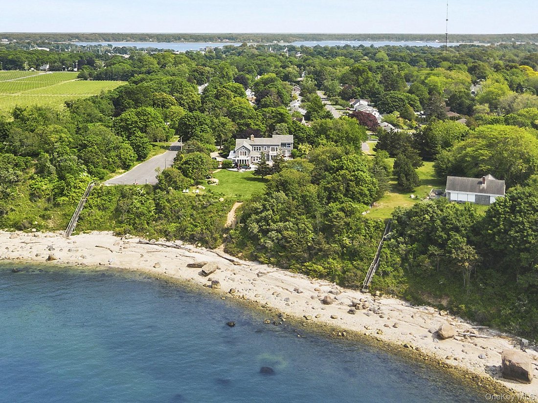 House in Greenport West, New York, United States 1 - 18294643