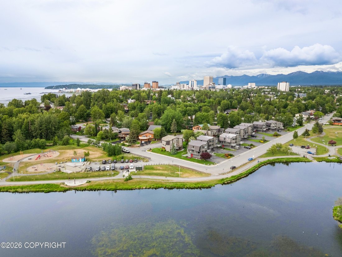 Condo in Anchorage, Alaska, United States 3 - 18291868