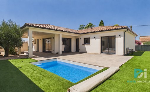 Villa in Montblanc, Occitania, France 1