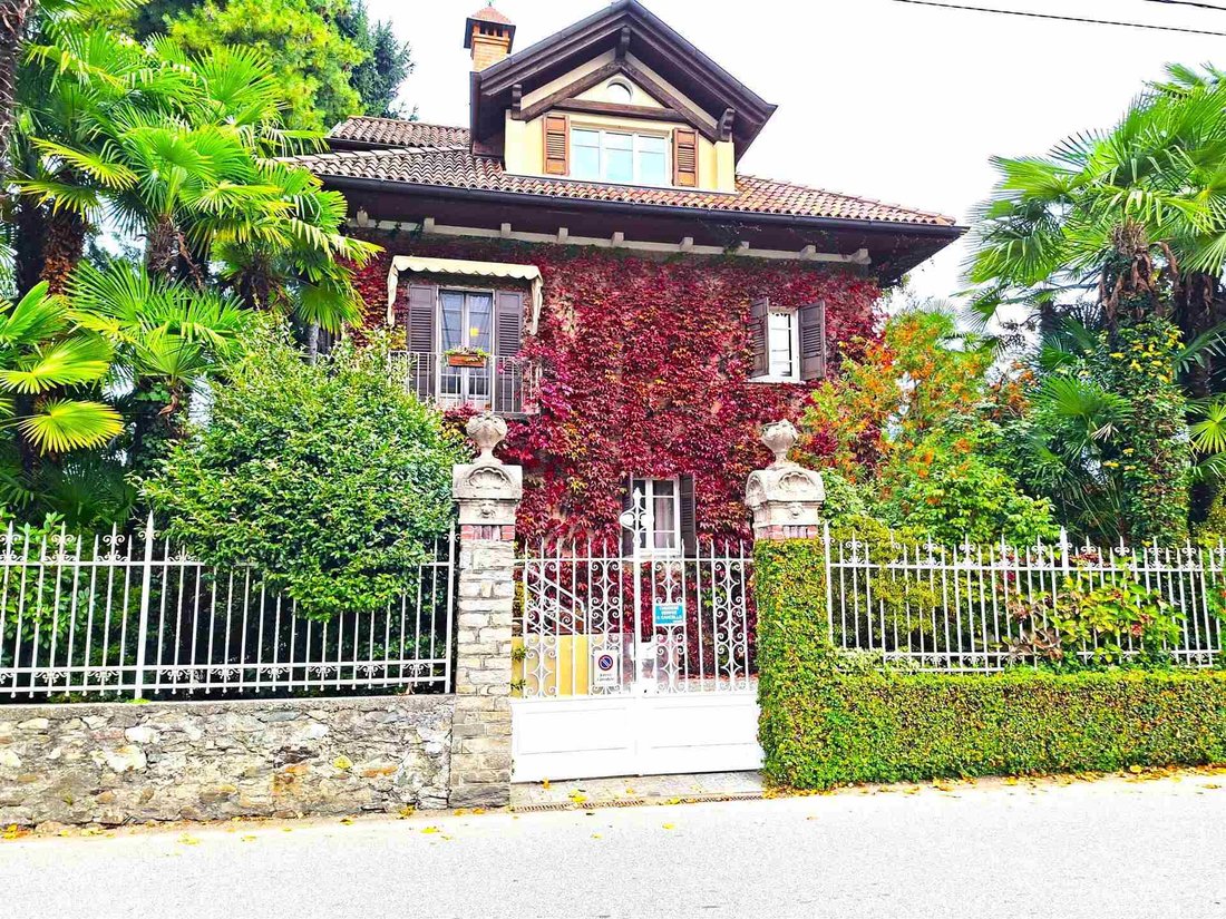Villa in Verbania, Piemont, Italien 1 - 18286132