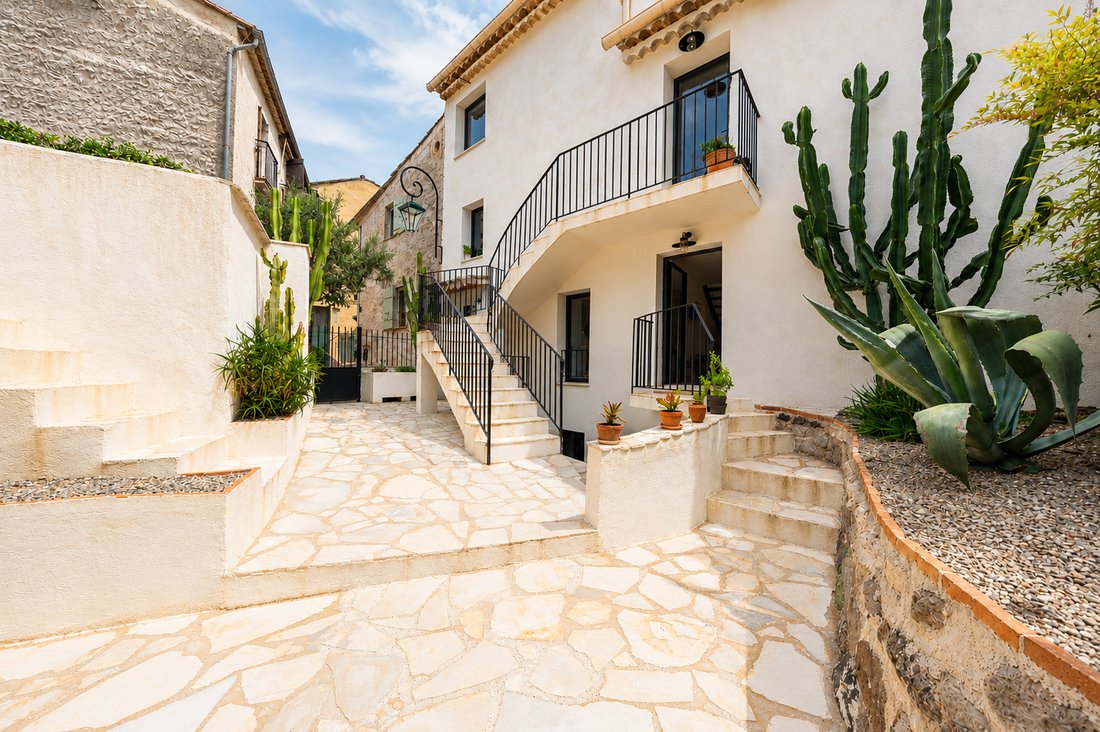 Villa in Route de Grasse, Villeneuve-Loubet, France 3 - 18284953